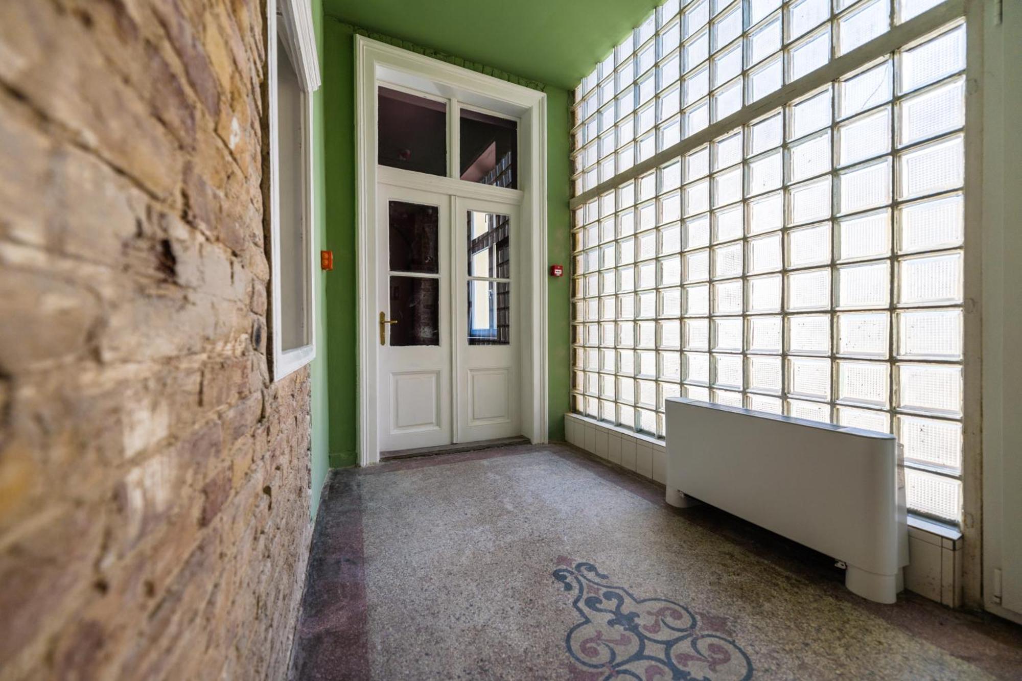 East-West Budapest Boutique Hotel — Photos 1